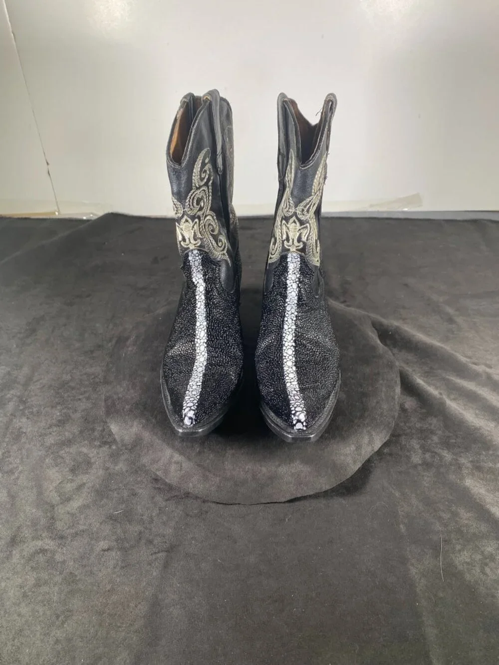 Youth/Big Kids Authentic Snip Toe Sting Ray Exotic Boots, Made in Mexico, Used,